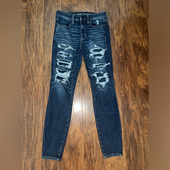 AE LIKE NEW Womenβs 360 Next Level Stretch Hi-Rise Distressed Jegging - Sz 6R - Picture 1 of 10